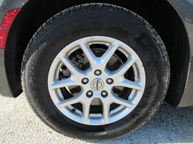 Certified Used 2023 Gray Chrysler LX image 5