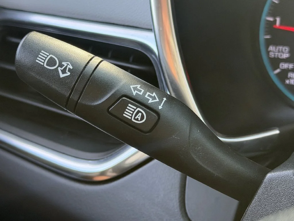 Used 2022 MOSAIC BLACK METALLIC Chevrolet LS image 33