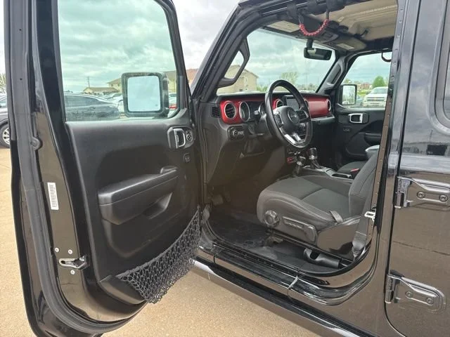 2021 Jeep Gladiator Rubicon - Photo 12