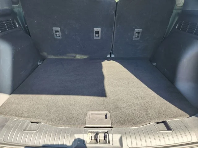 Used 2025 Space Silver Ford Active image 33