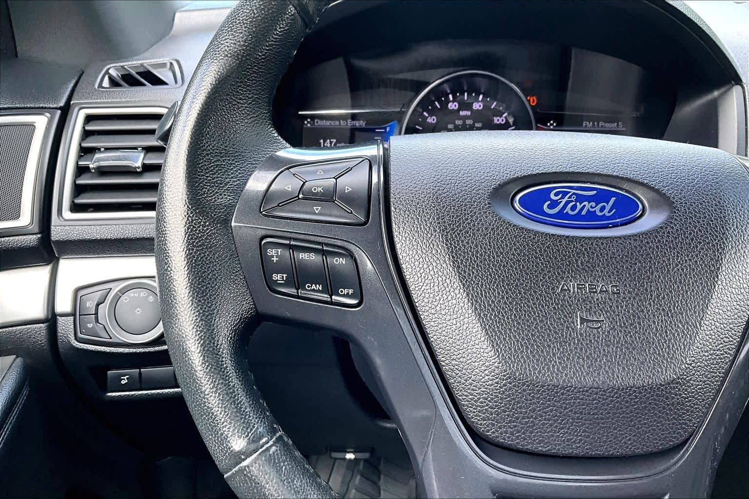 Used 2017 Smoke Quartz Metallic Tinted Clearcoat Ford XLT image 24