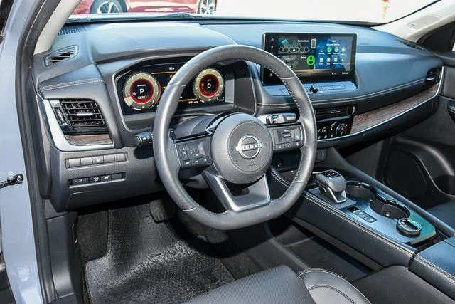 2024 Nissan Rogue Platinum - Photo 16
