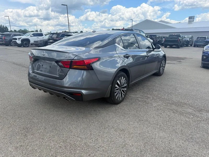 Used 2024 Gray Nissan 2.5 SV image 6