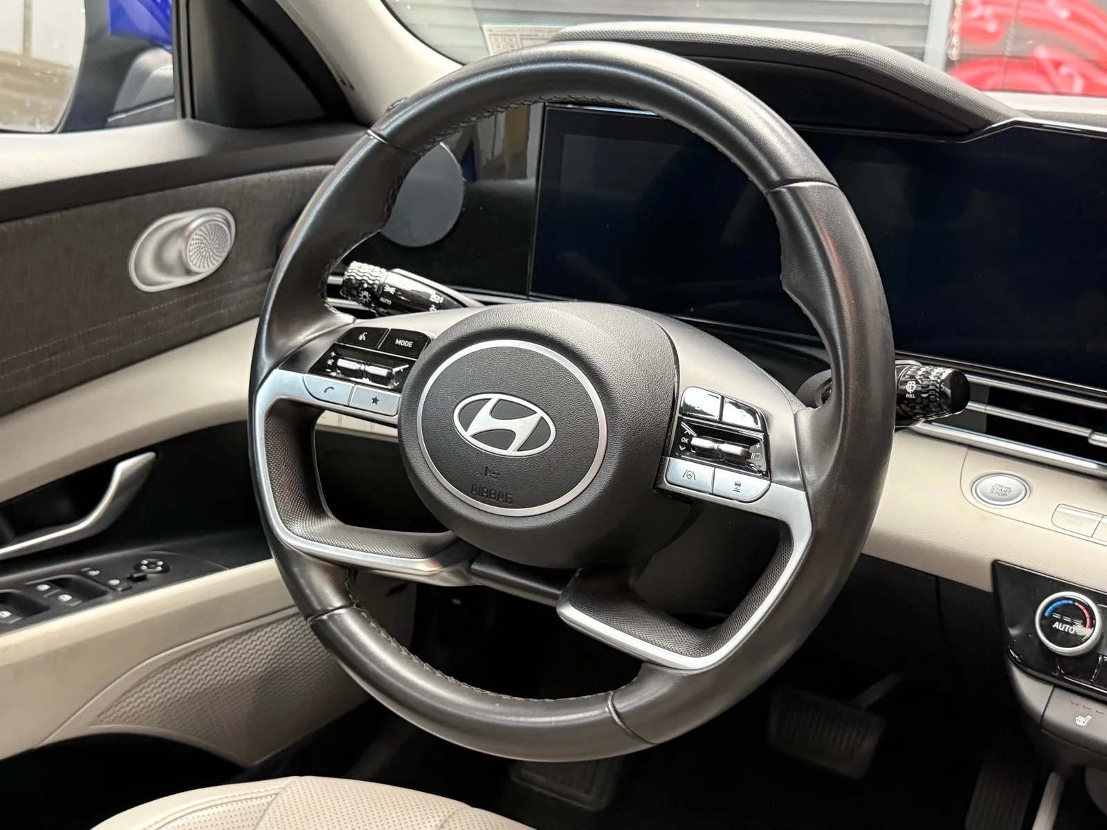 Used 2024 Intense Blue Pearl (yp5) Hyundai Limited image 10