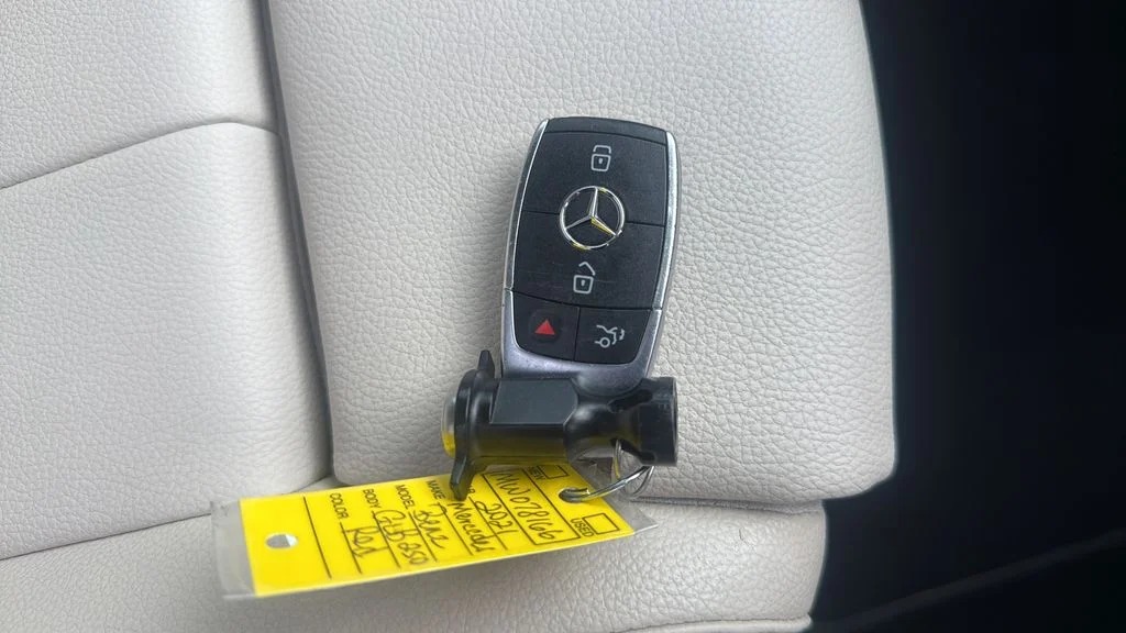 Used 2021 Red Mercedes-Benz GLB 250 image 24