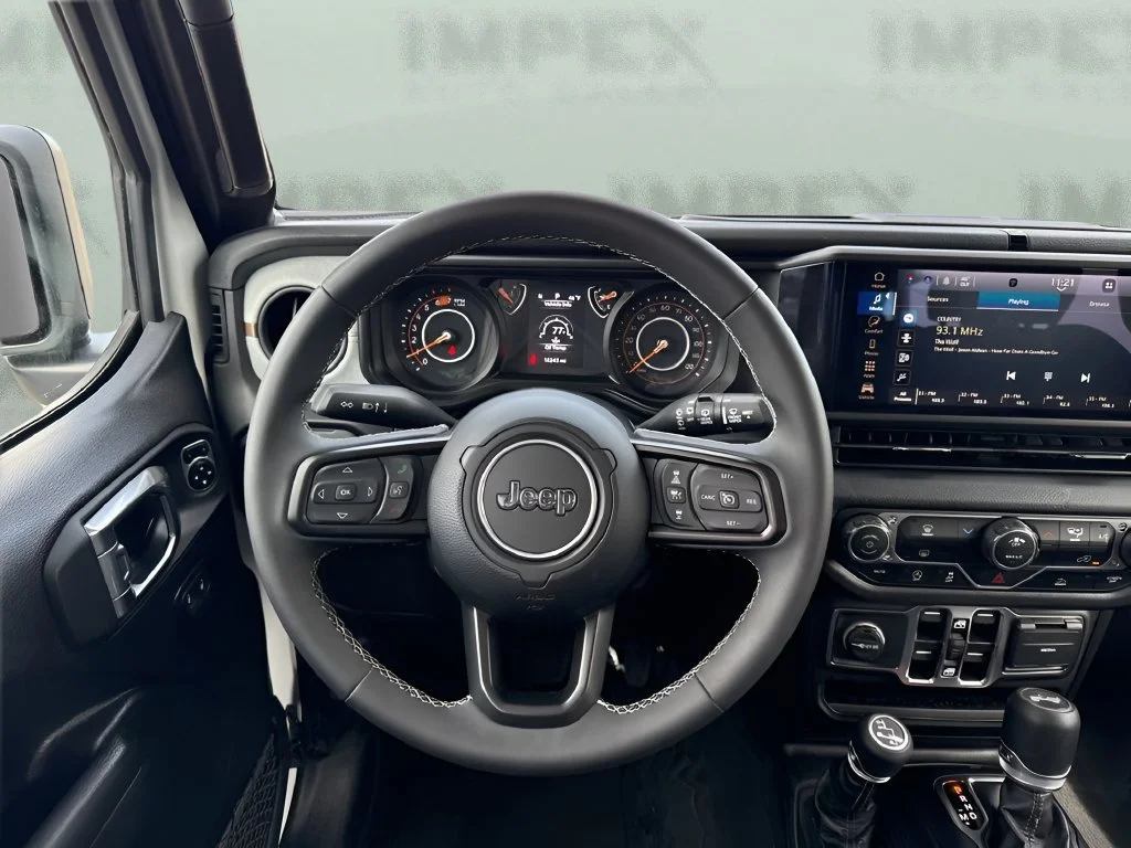 Used 2025 White Jeep Sport S image 14