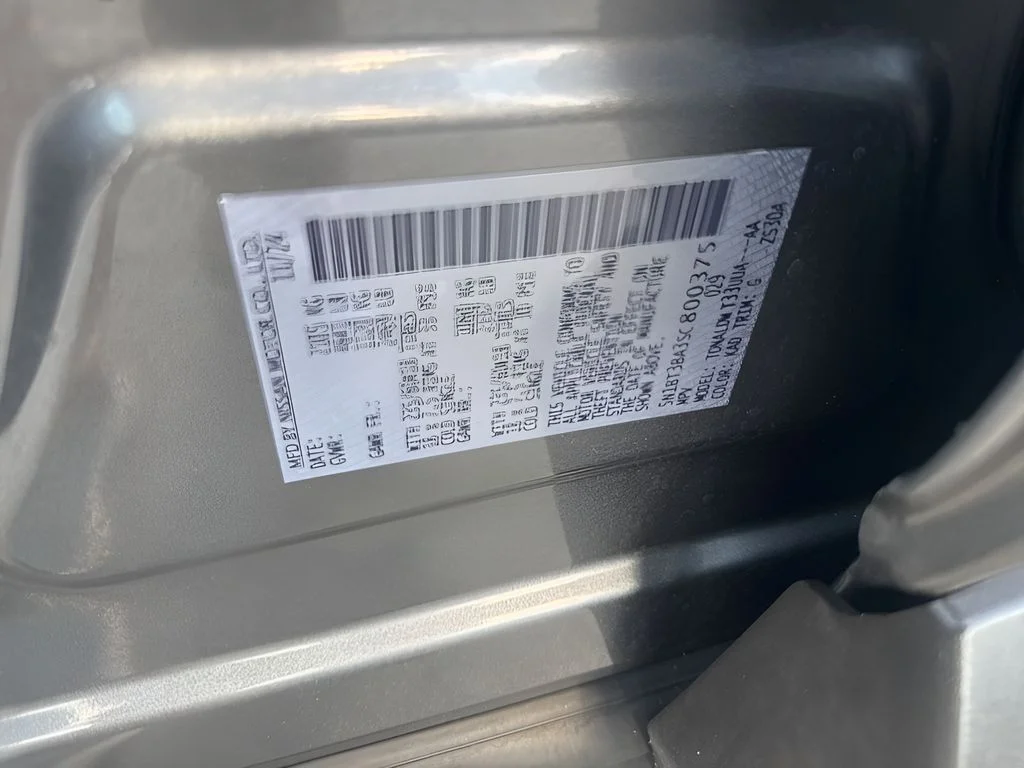 Used 2025 Gray Nissan SV image 33