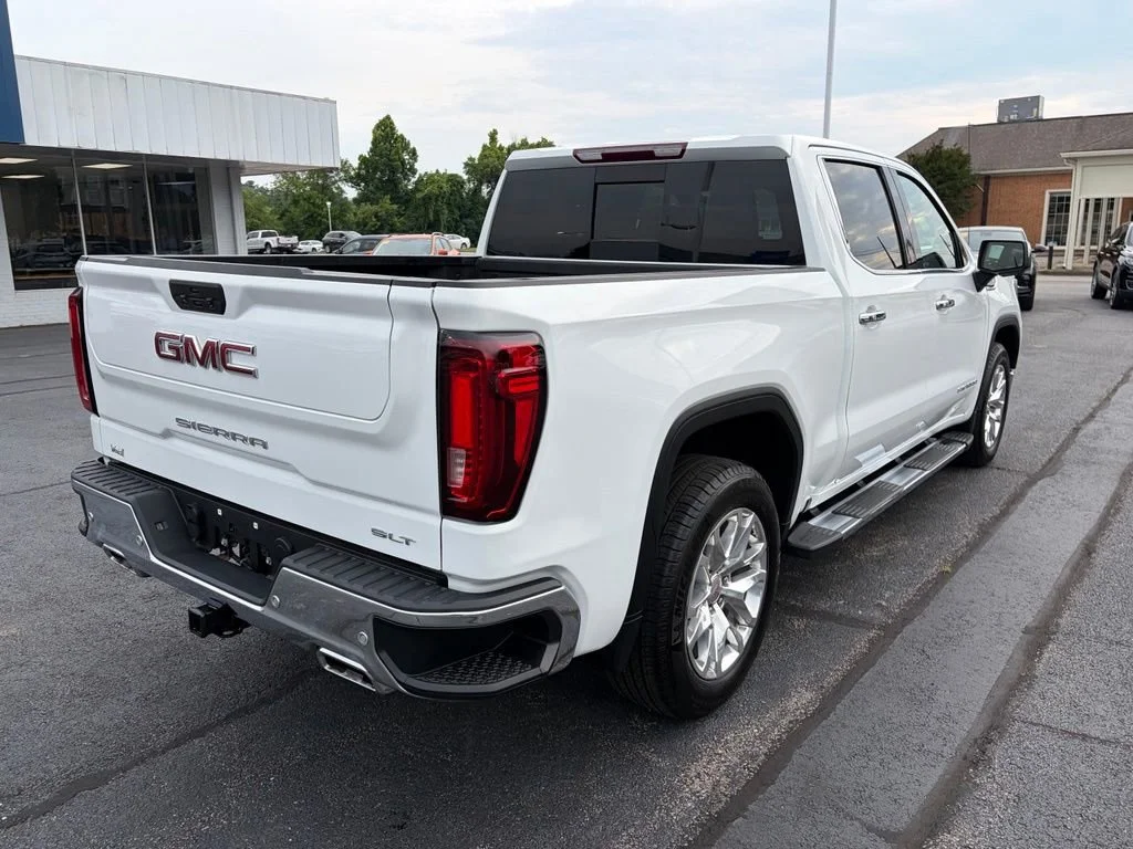 Used 2021 SUMMIT WHITE GMC SLT image 8