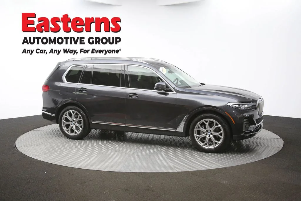 Used 2022 Gray BMW xDrive40i image 47