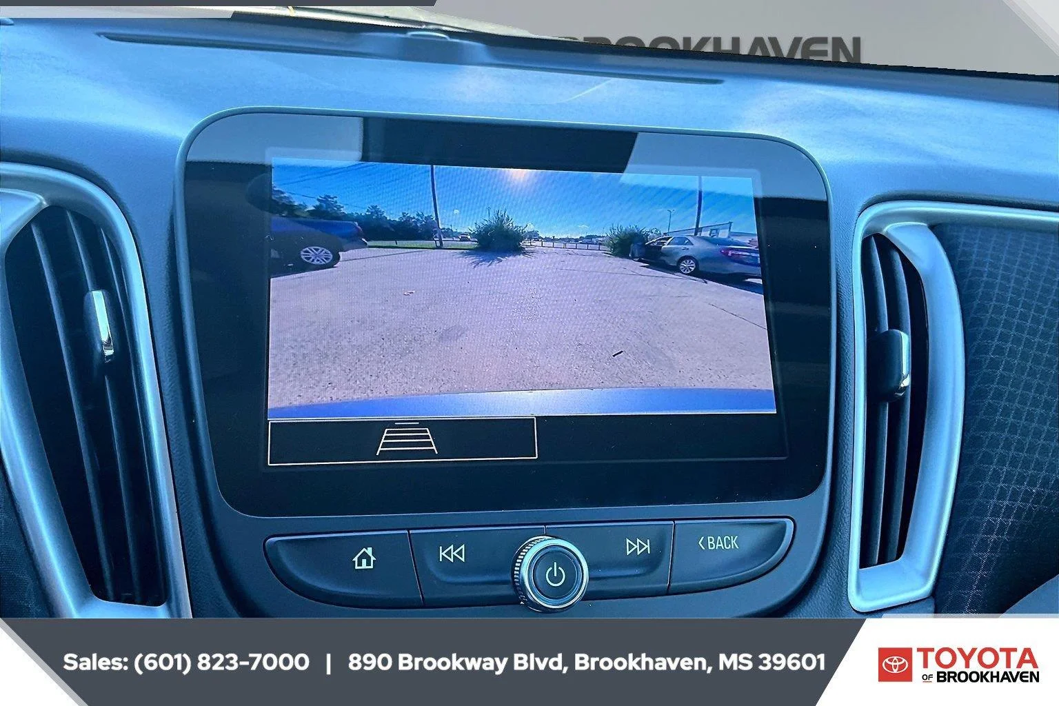 Used 2025 Sterling Gray Metallic Chevrolet LT image 15