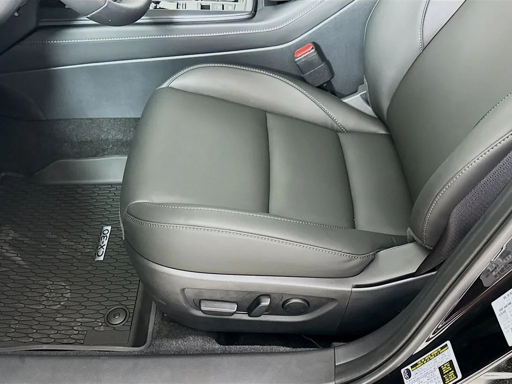 New 2026 Jet Black Mica Mazda 2.5 S Preferred AWD image 9