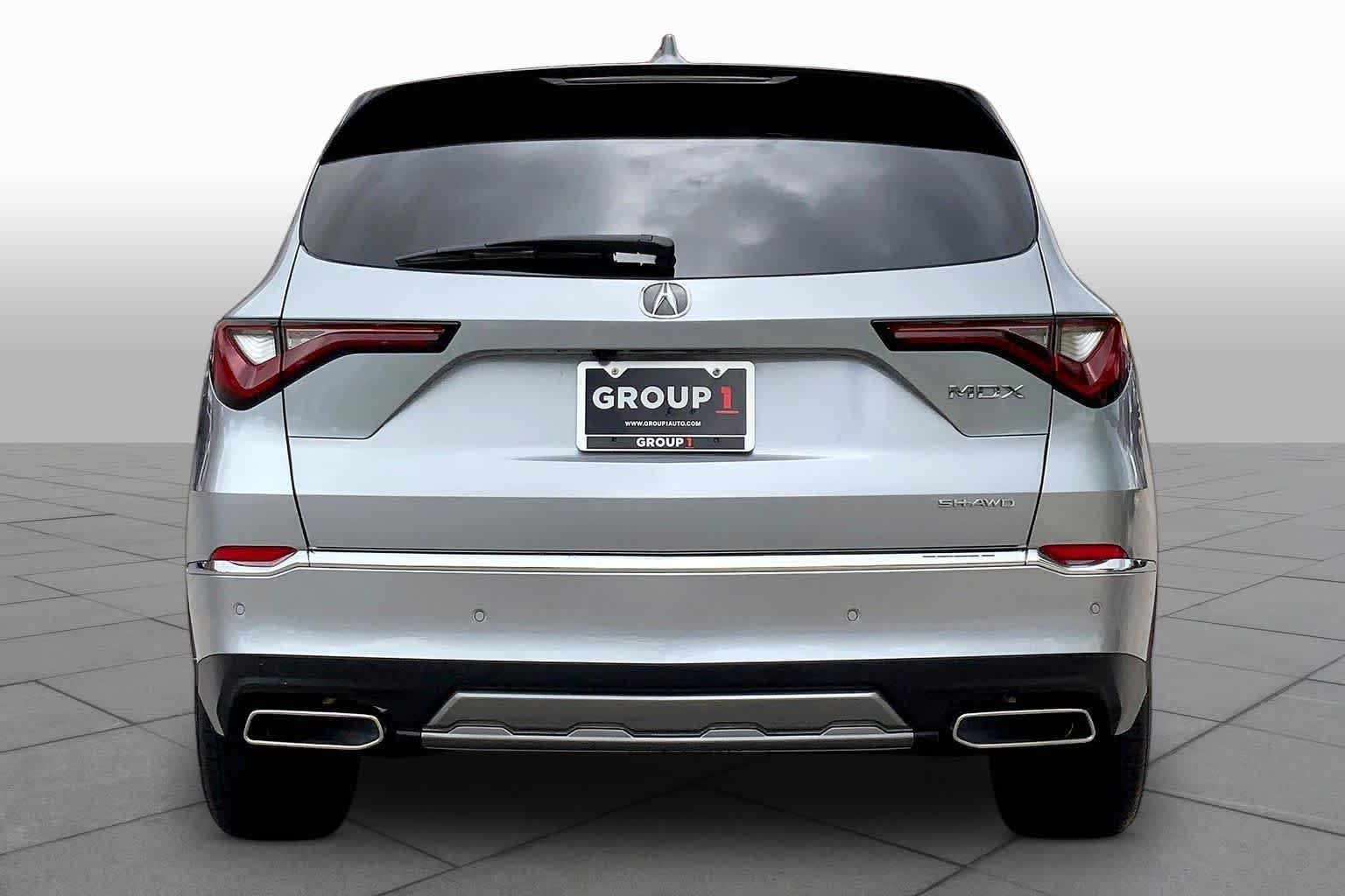 Used 2026 Solar Silver Metallic Acura w/Technology Package image 5
