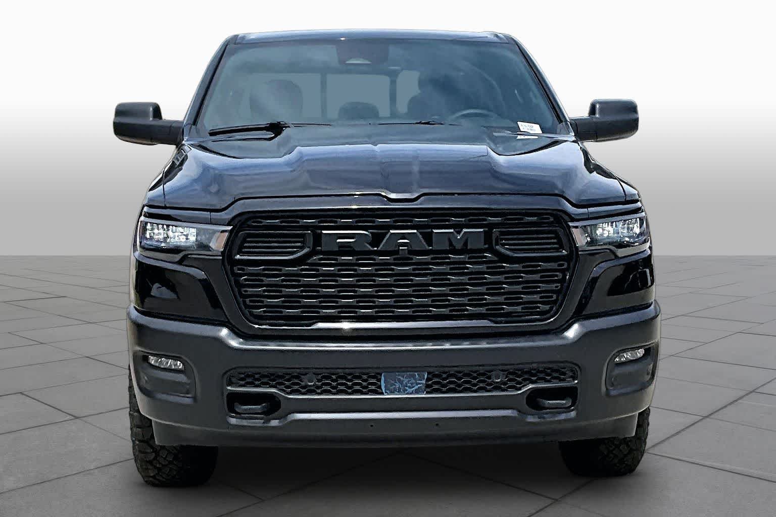 New 2026 Diamond Black Crystal Pearl-Coat Exterior Paint RAM Warlock image 3