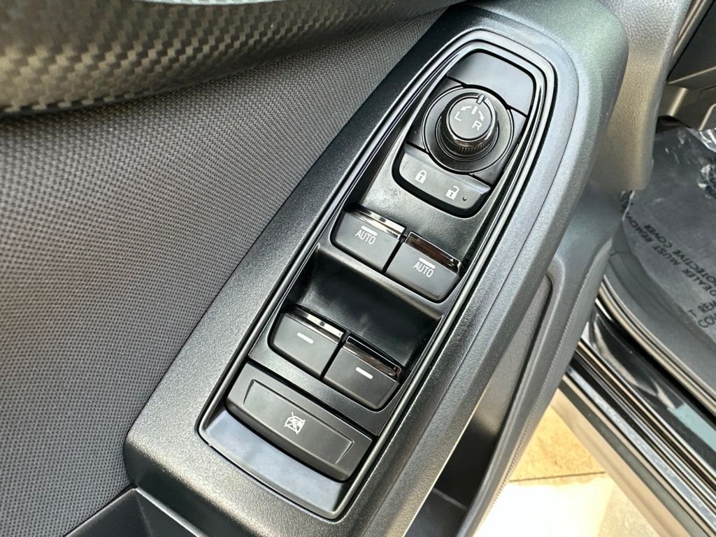 Used 2019 Black Subaru 2.0i Premium image 9