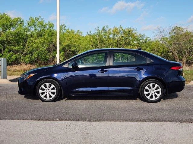 Used 2025 Blueprint Toyota LE image 4