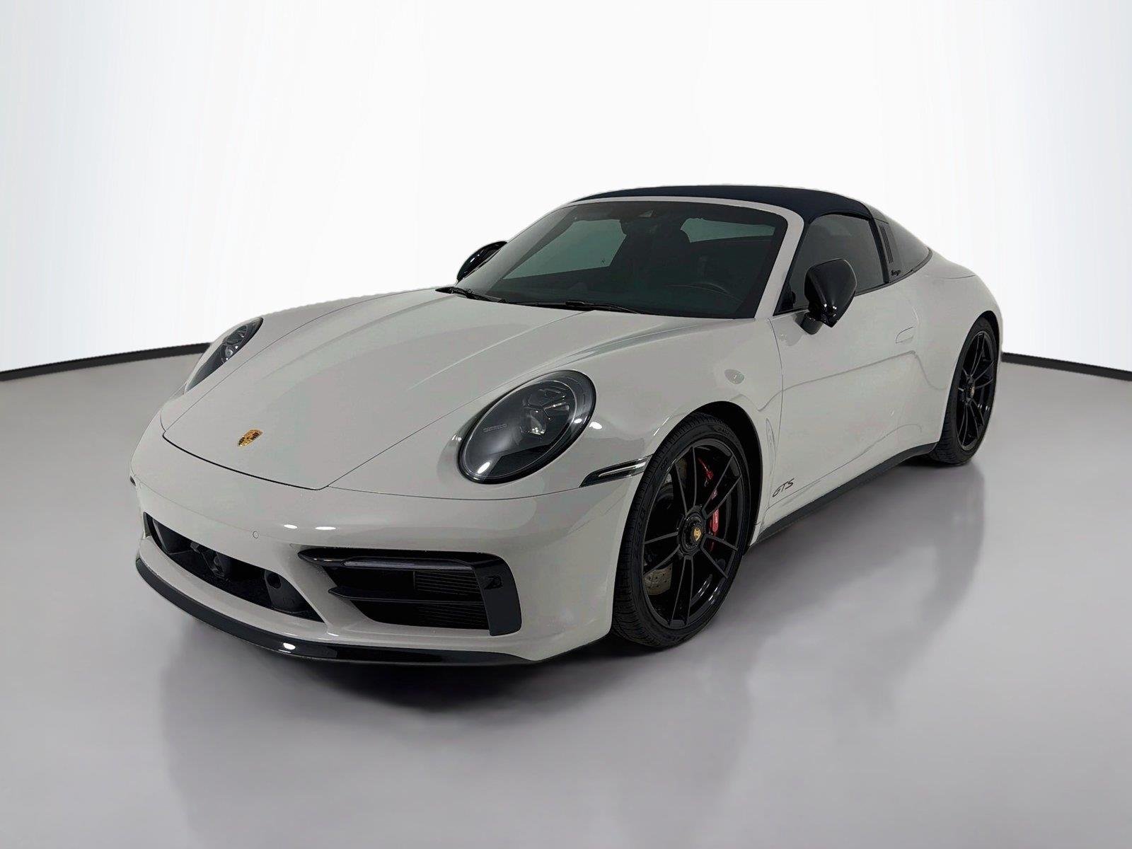 Used 2022 Chalk Porsche TARGA 4 GTS image 6