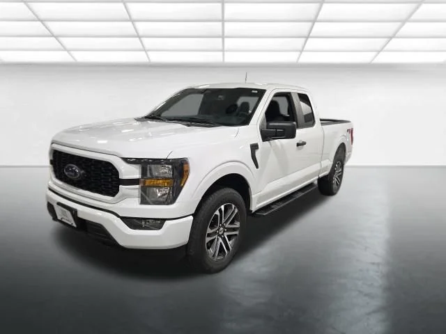 Used 2023 White Ford XL image 9