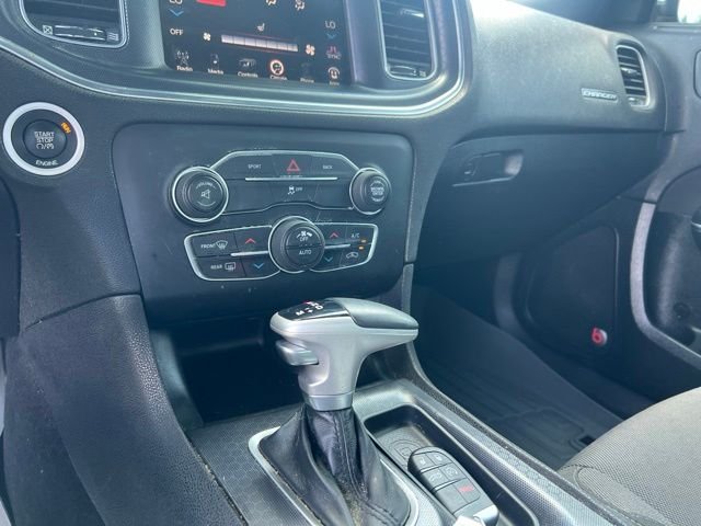 Used 2015 Torred Dodge SXT image 17