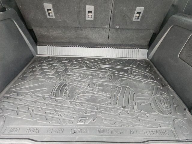 Used 2024 White Ford Badlands image 14