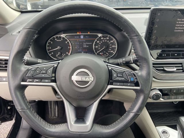Certified Used 2024 Black Nissan 2.5 SV image 29