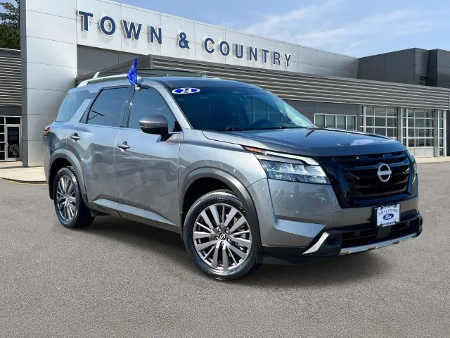 2024 Nissan Pathfinder SL
