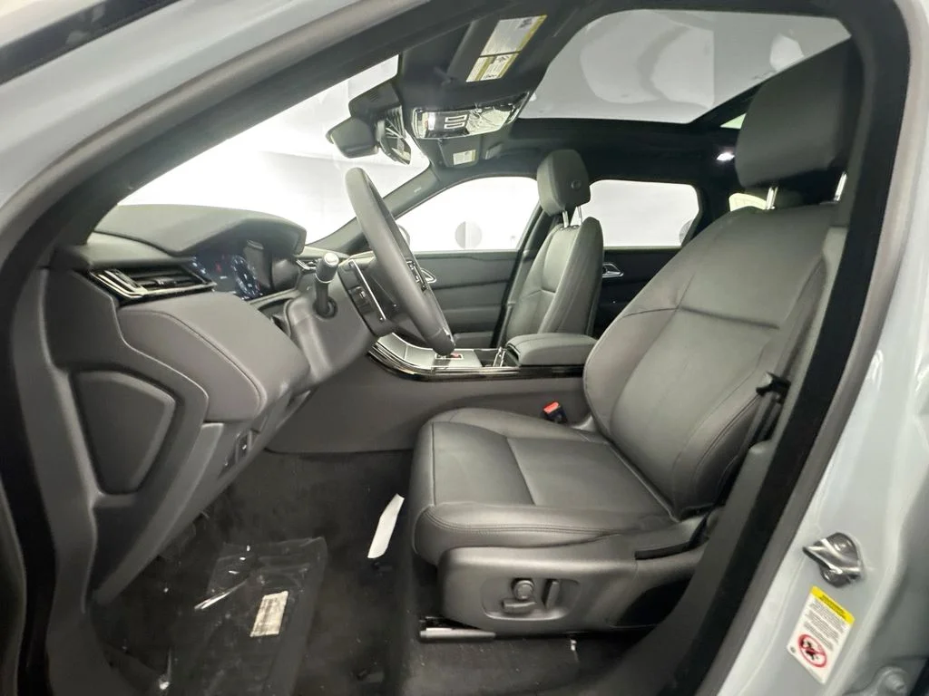 New 2026 Arroios Grey Land Rover S image 20