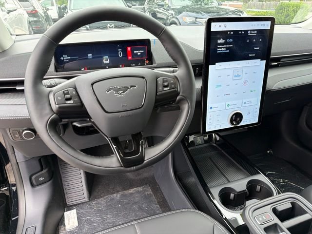 New 2026 Shadow Black Ford Select image 13