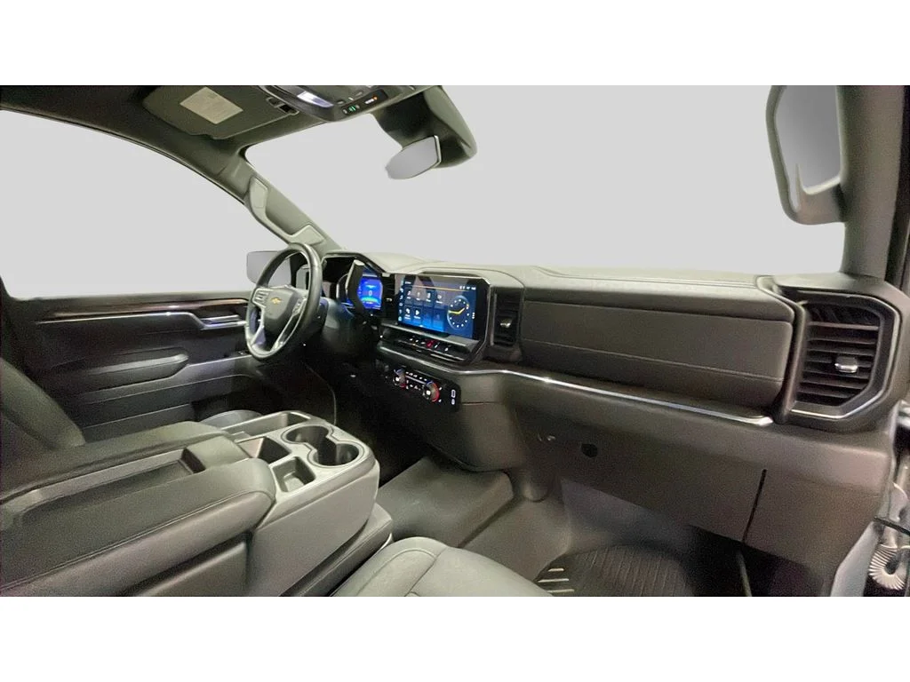 Used 2024 Sterling Gray Metallic Chevrolet LT image 16