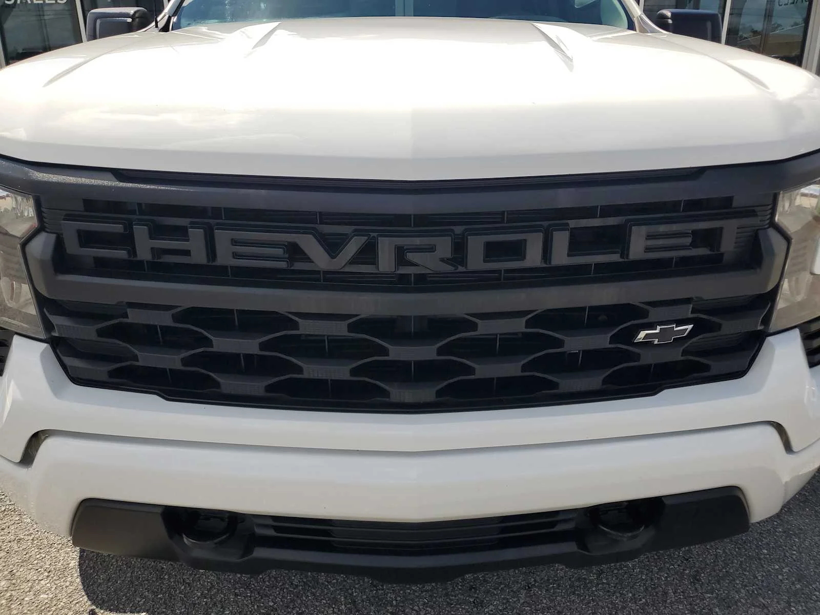 Used 2023 SUMMIT WHITE Chevrolet Custom image 11