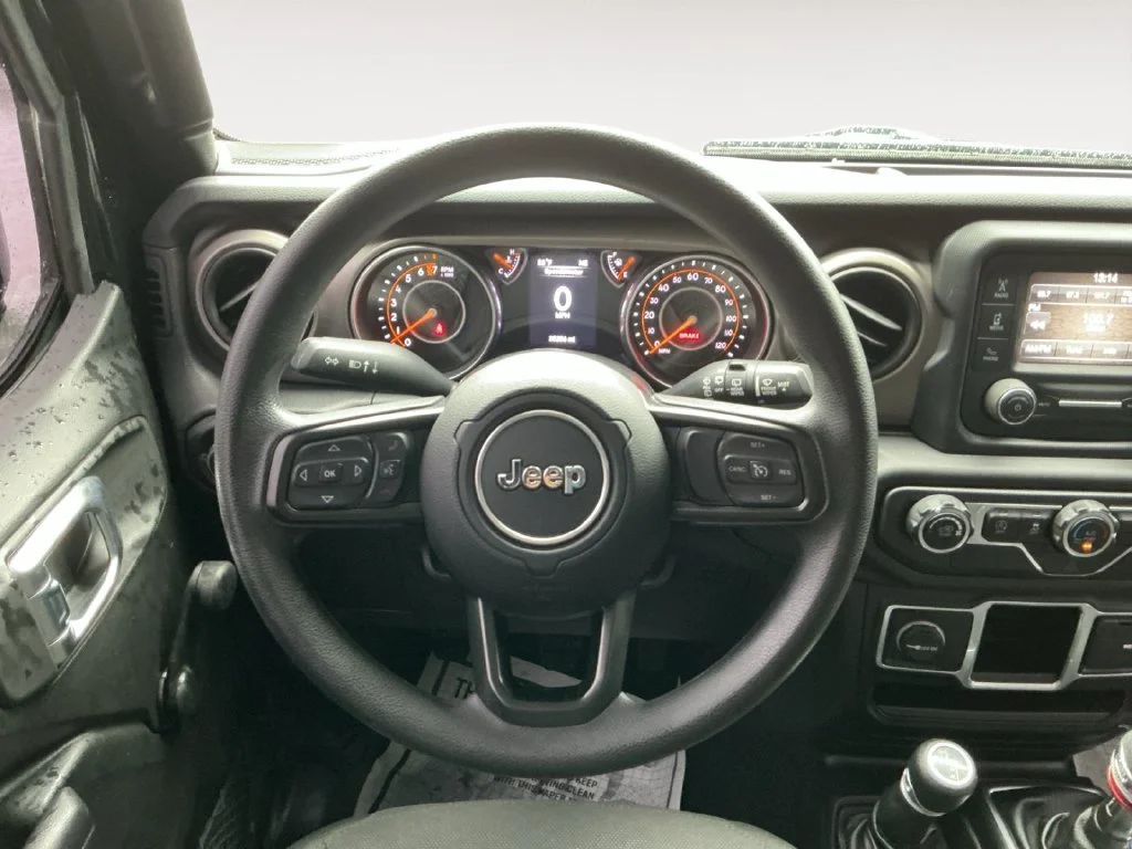 Used 2018 Black Jeep Unlimited Sport image 12