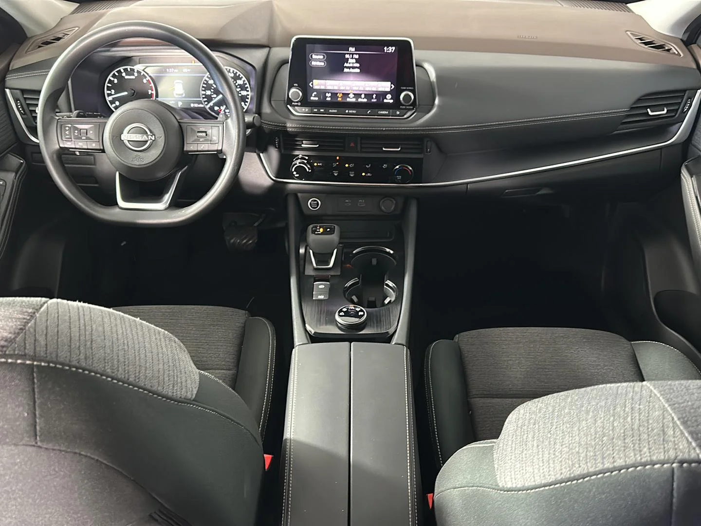Used 2022 Caspian Blue Metallic Nissan S image 3