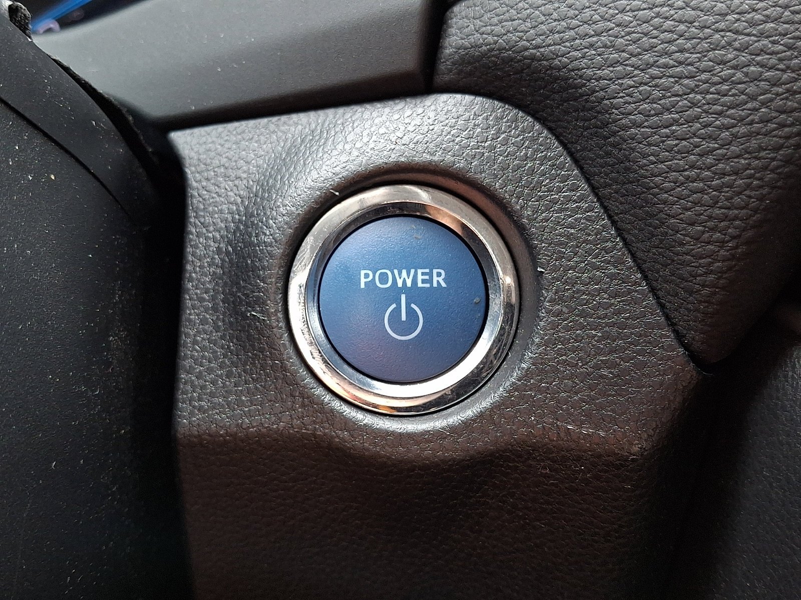 Used 2021 Ruby Flare Pearl Toyota Hybrid XLE image 25