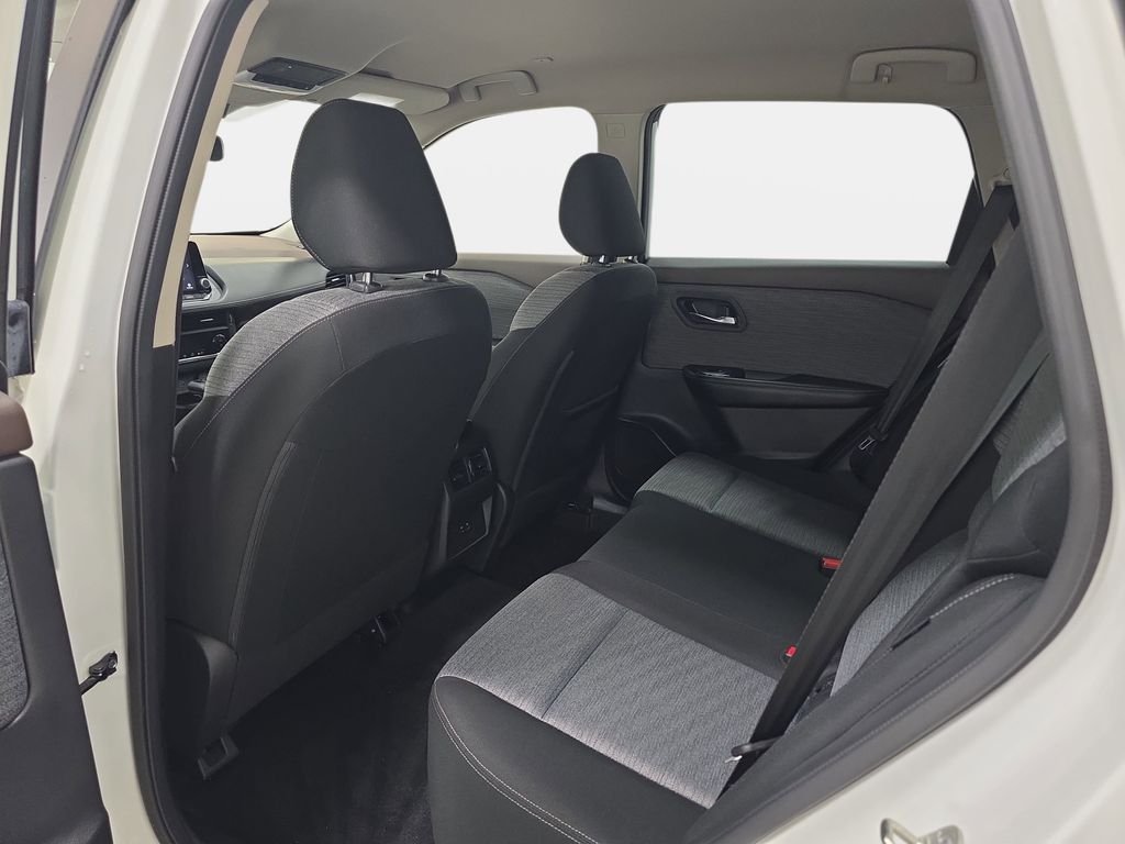 Used 2023 Pearl White Tricoat Nissan SV image 12