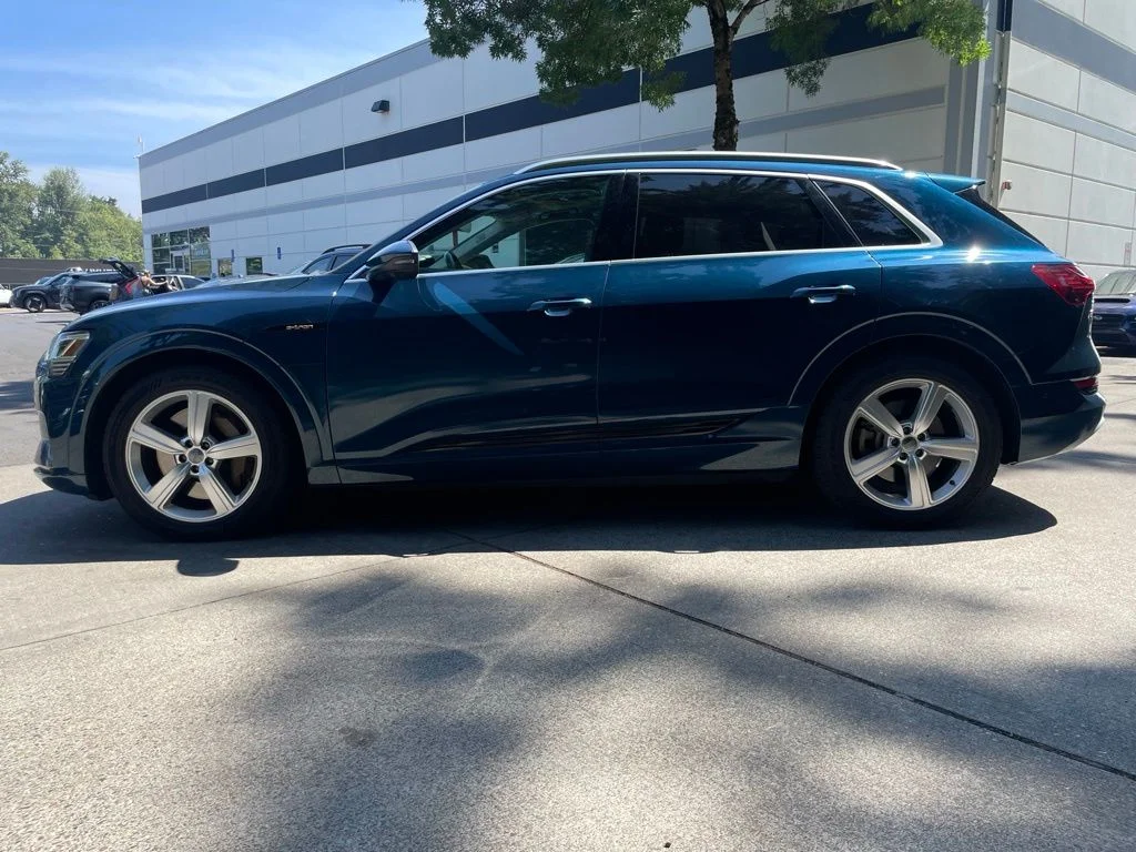 Used 2019 Galaxy Blue Metallic Audi Prestige image 7