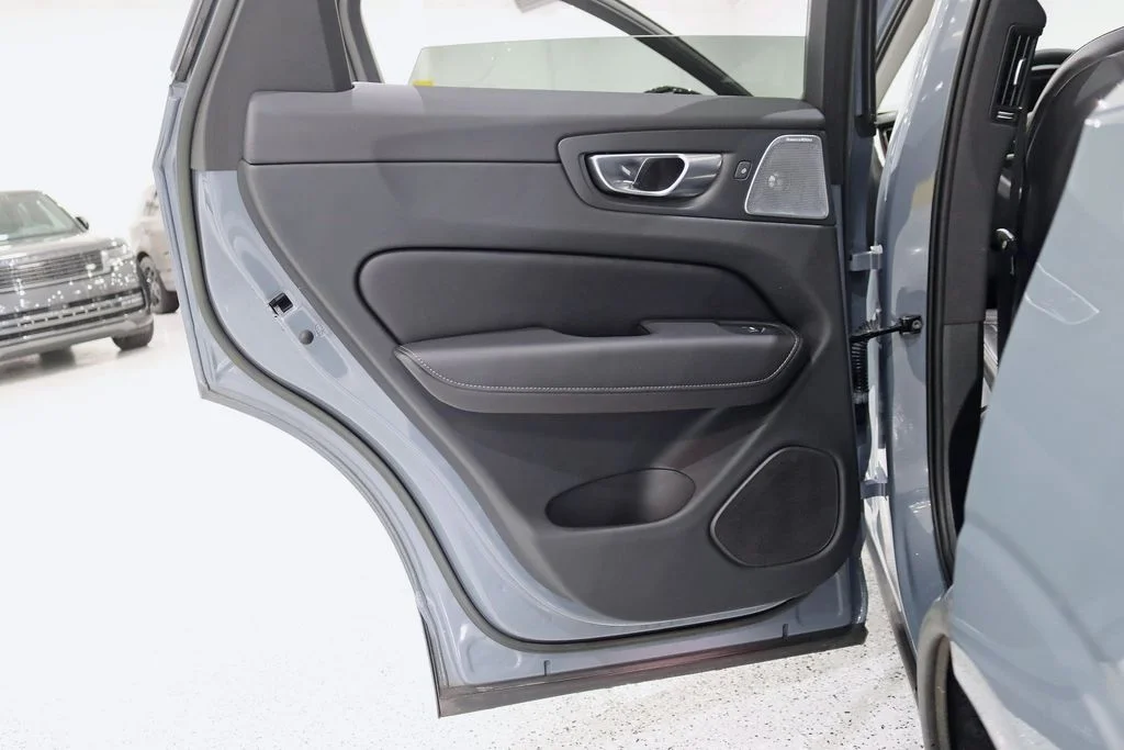 Used 2023 Gray Volvo Ultimate image 37