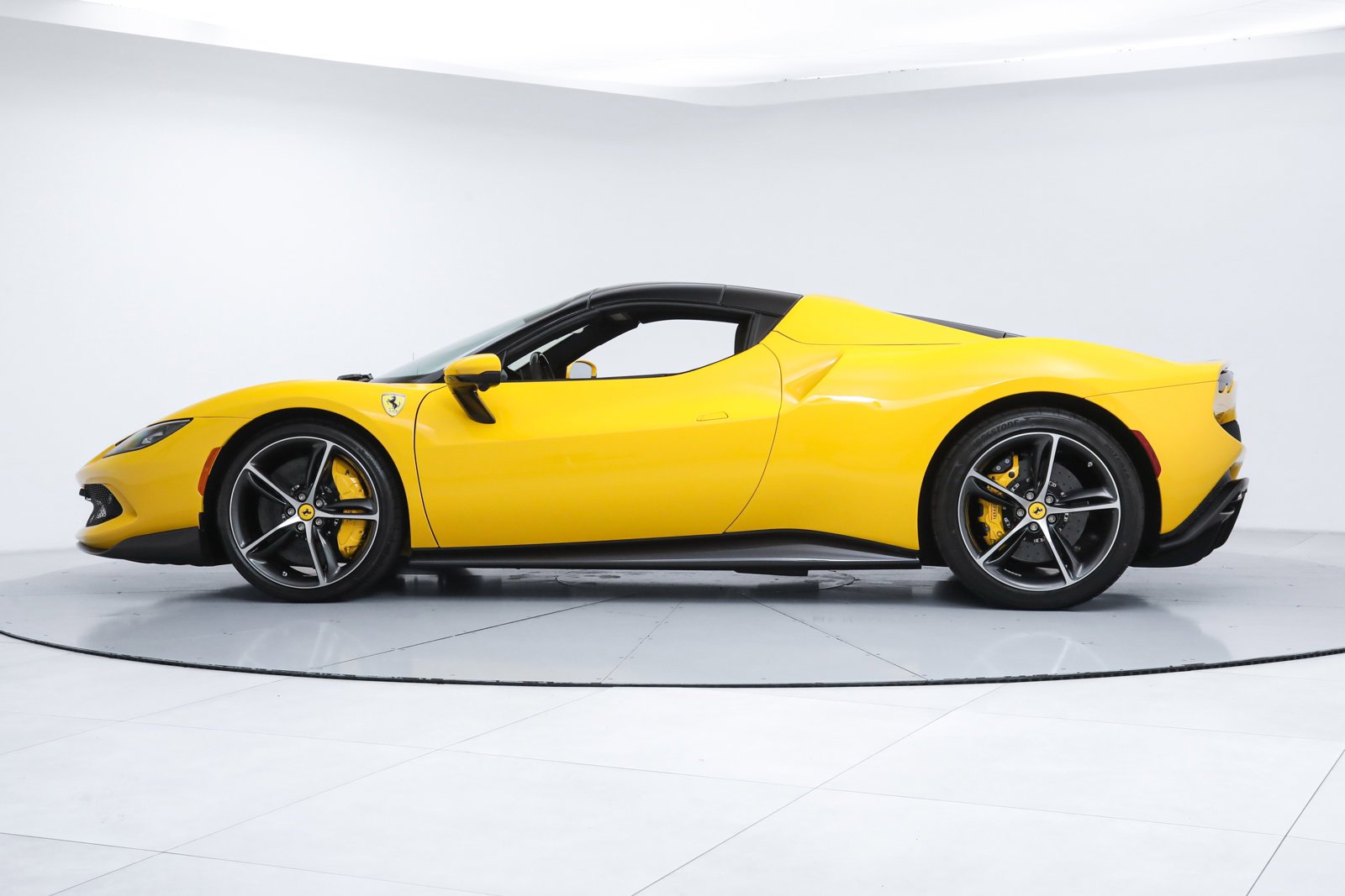2024 Ferrari 296 Base - Photo 7