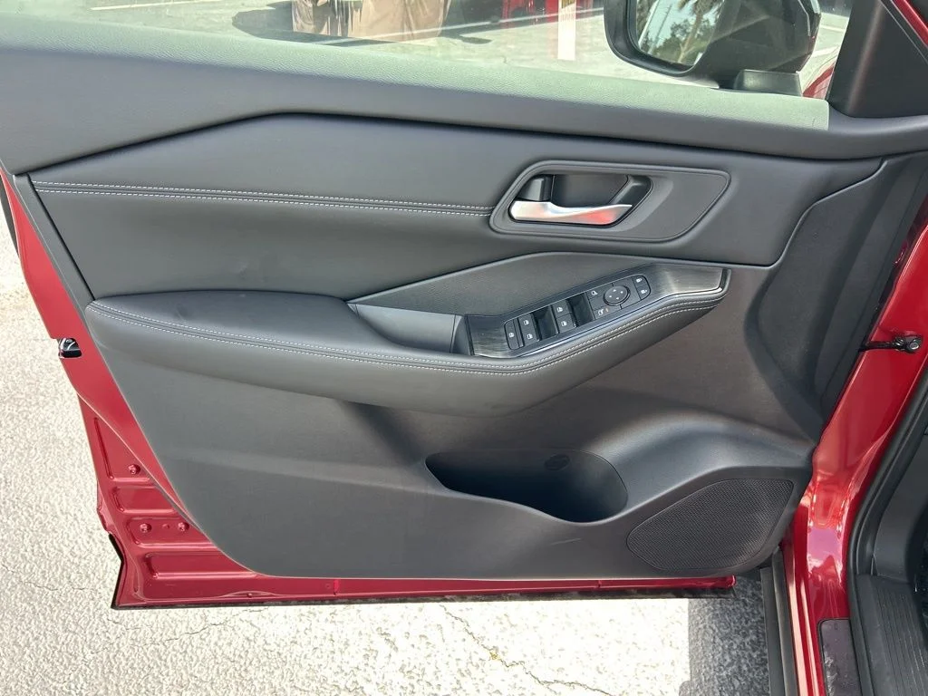 Used 2026 Scarlet Ember Nissan Dark Armor image 18
