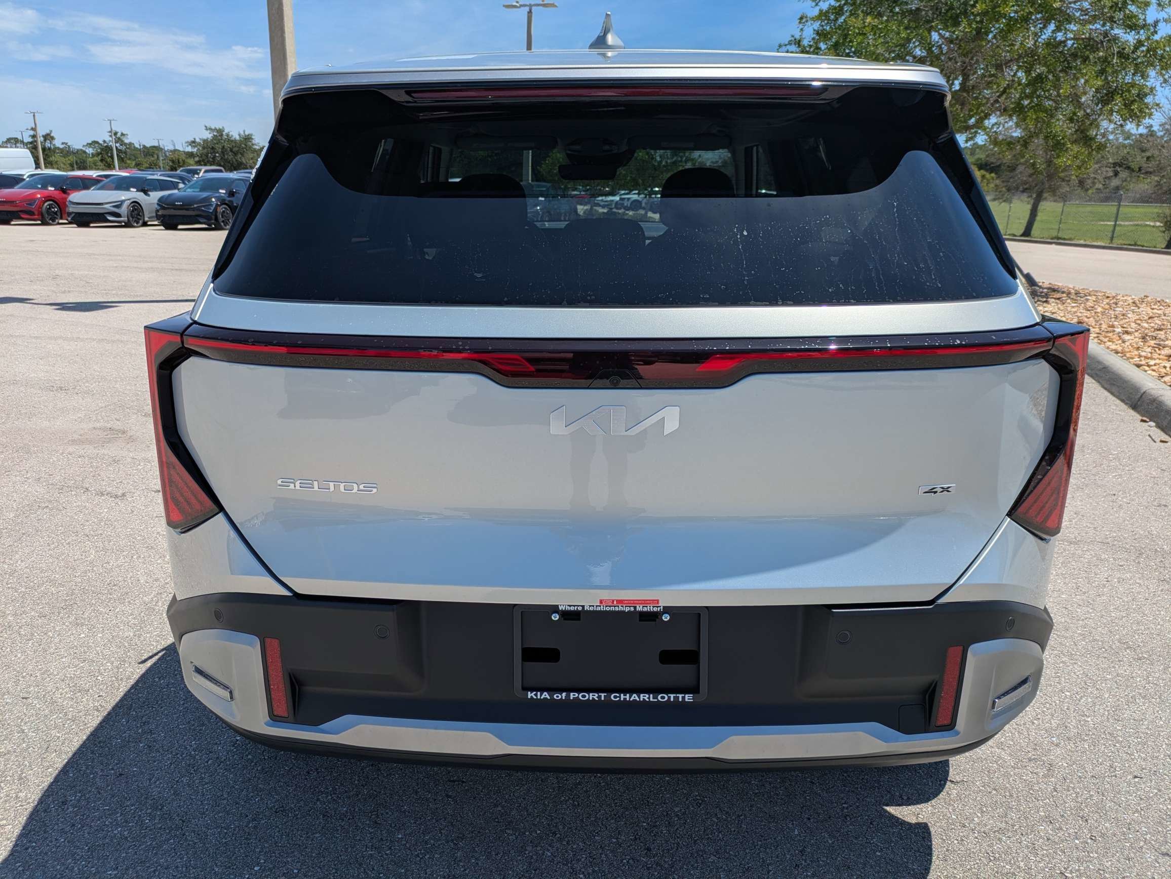 New 2027 Ivory Silver Kia S image 6