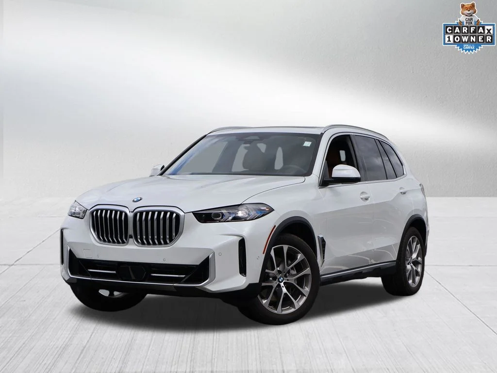 Used 2026 White BMW xDrive40i image 1