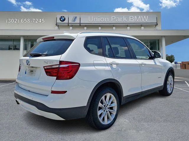 Used 2017 Alpine White BMW xDrive28i image 4
