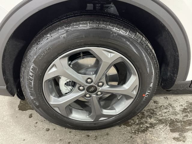 New 2026 Star White Metallic Tri-coat Ford ST-Line image 22