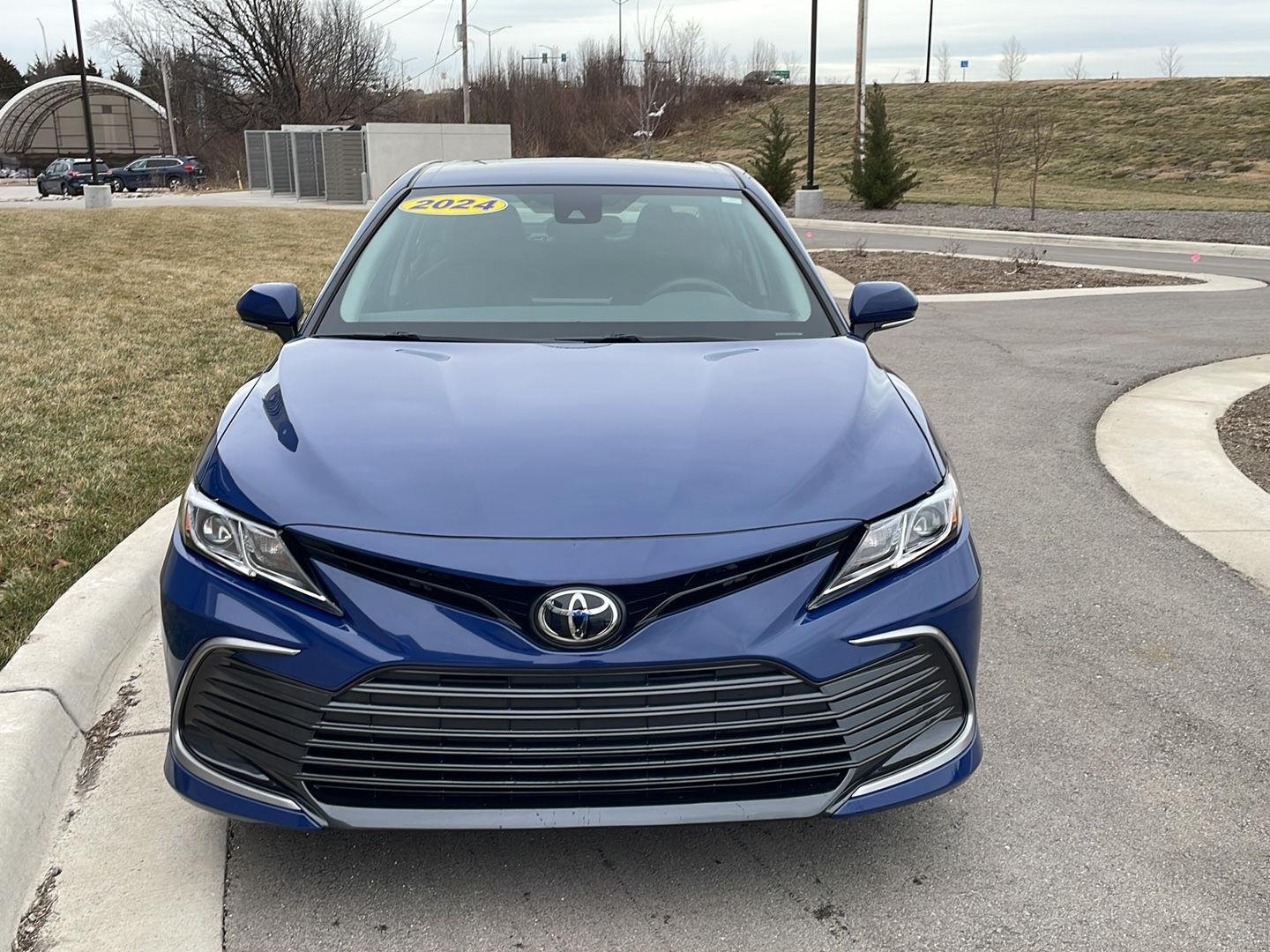 Used 2024 Toyota Camry LE with VIN 4T1C11AK8RU210122 for sale in Kansas City