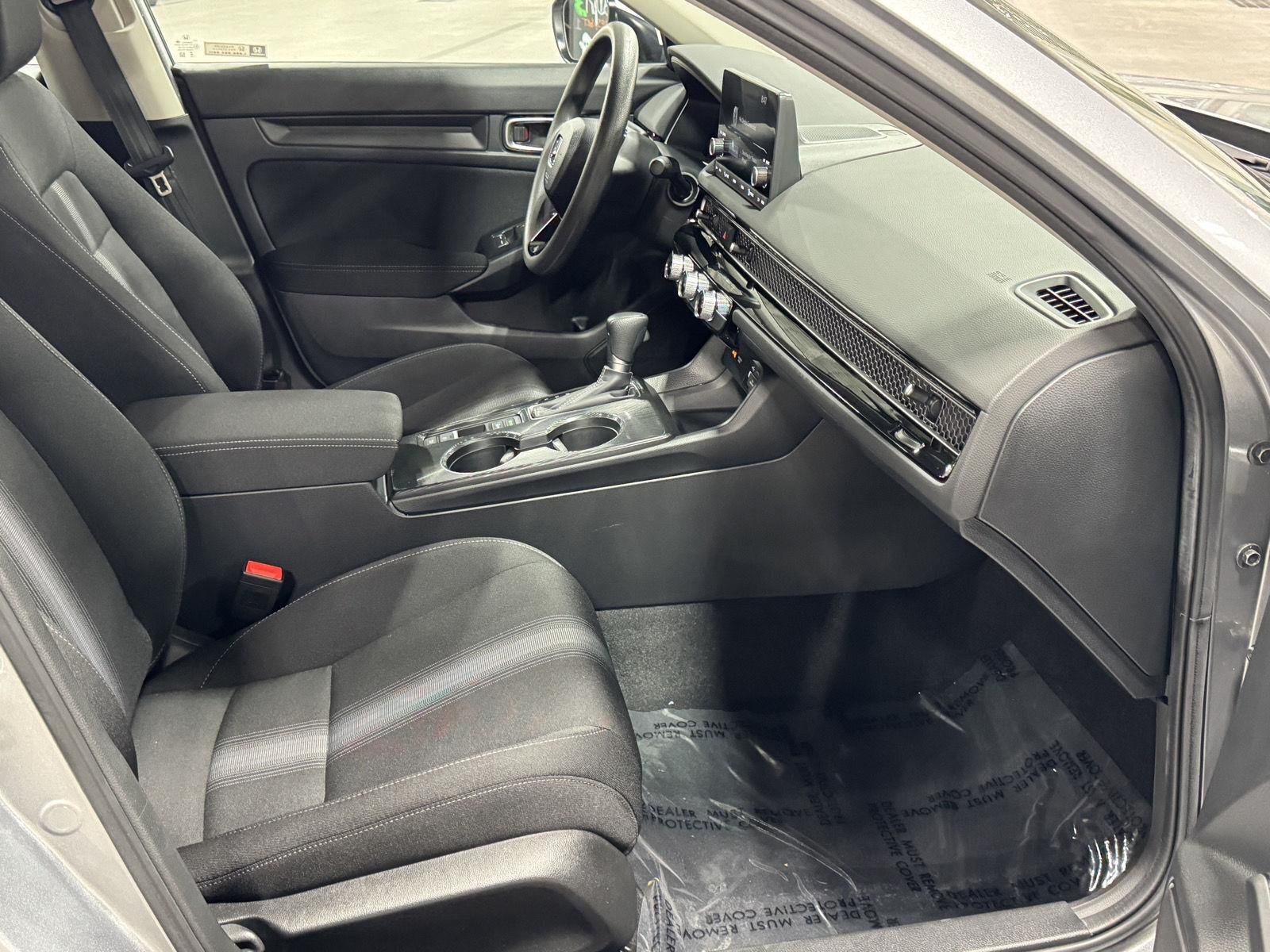 Used 2024 Lunar Silver Metallic honda LX image 17