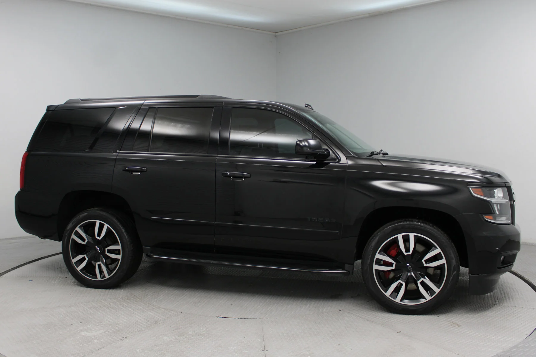Used 2020 Black Chevrolet 2WD 4dr Premier image 29