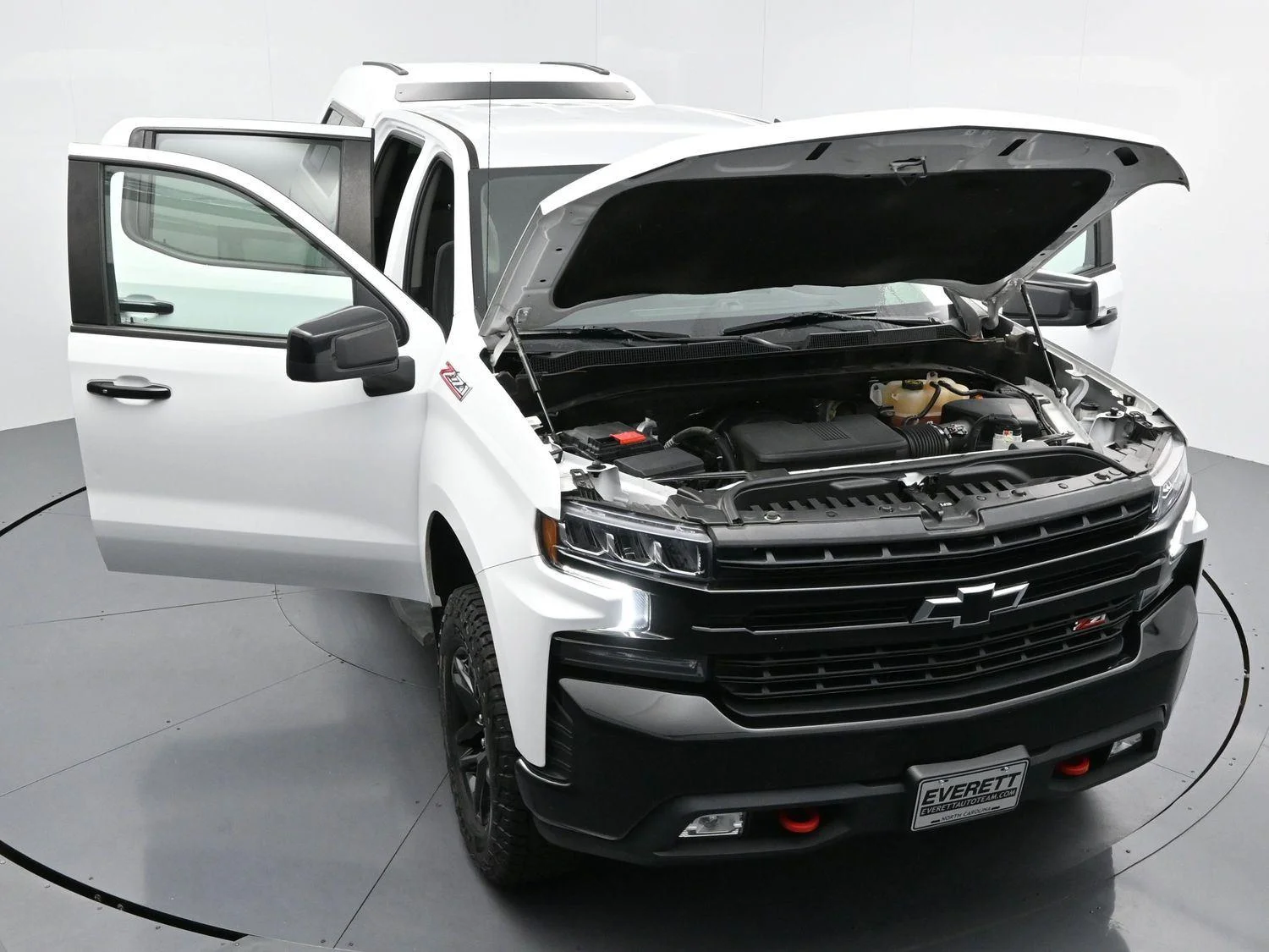 Used 2022 Summit White Chevrolet LT Trail Boss image 41