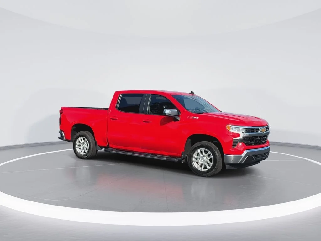 Used 2024 Red Chevrolet LT image 2