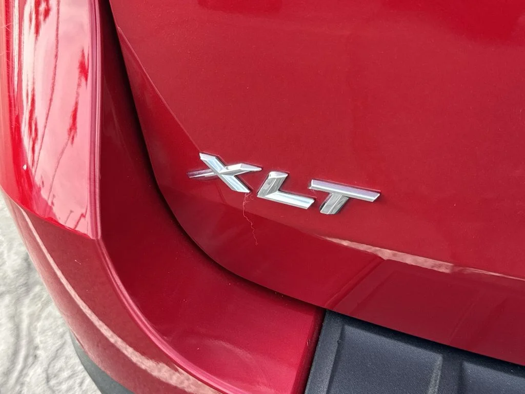 Used 2022 Red Ford XLT image 32