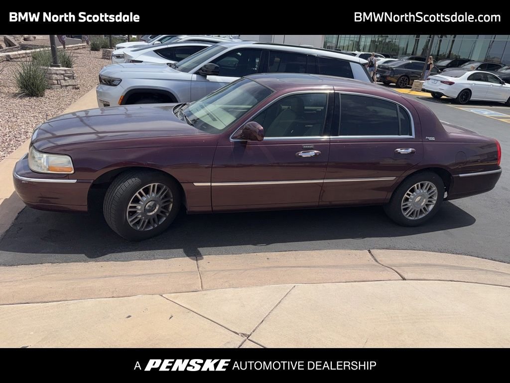 2006 Lincoln Town Car Signature Limited's photo