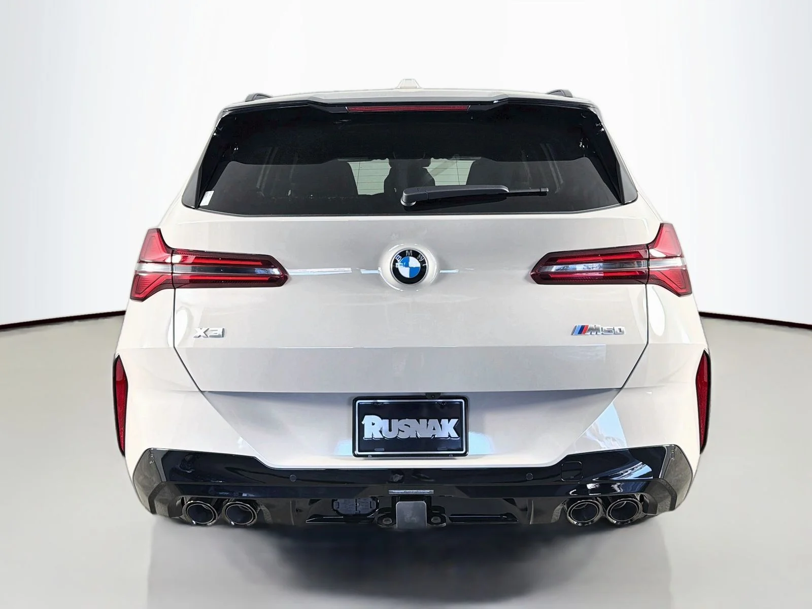 New 2026 Dune Grey Metallic BMW M50 xDrive image 6