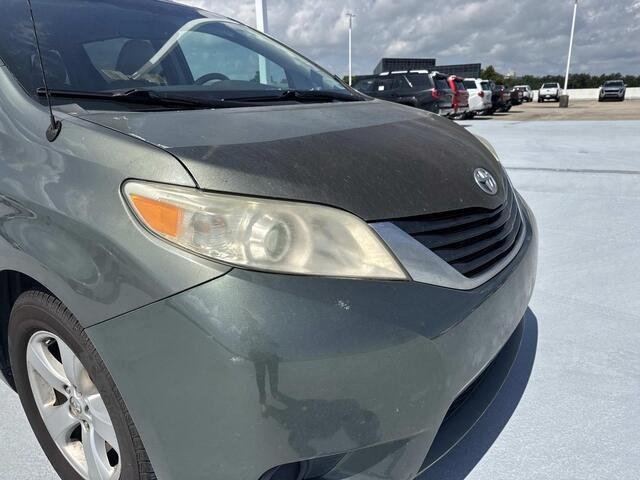 Used 2014 Cypress Pearl Toyota LE image 10